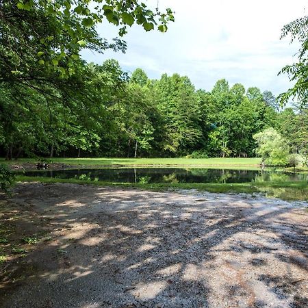 Cabin Of Dreams, 3 Bedroom Water View, Wifi, Hot Tub, Pool Table, Sleep 8 Sevierville Exterior photo