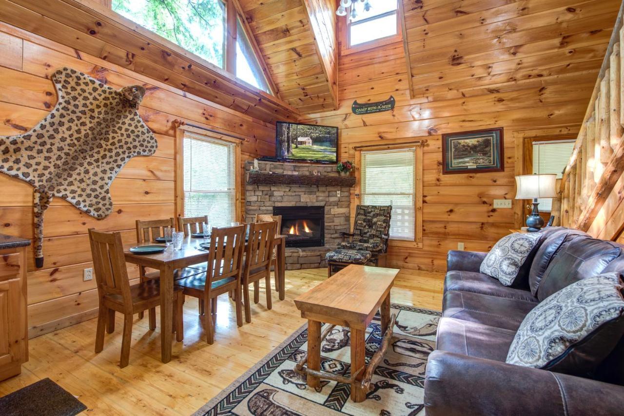 Cabin Of Dreams, 3 Bedroom Water View, Wifi, Hot Tub, Pool Table, Sleep 8 Sevierville Exterior photo